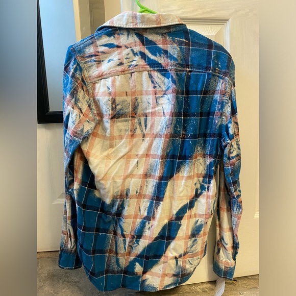 Upcycled flannel. Franklin flannel - Picture 2 of 2